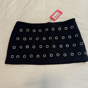 Edikted black Arlette grommet mini skort